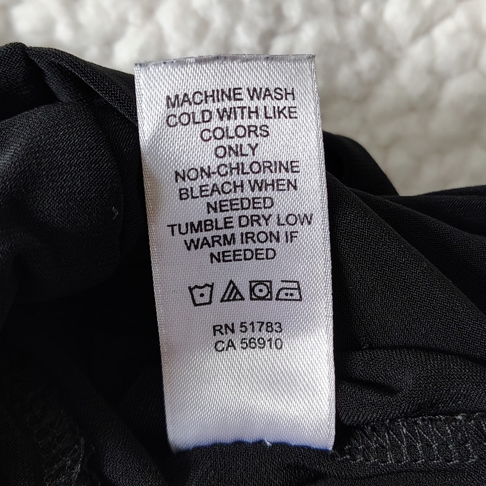 *Like New* Maurices Women's Small Black Flowy Skirt - Picture 6 of 6